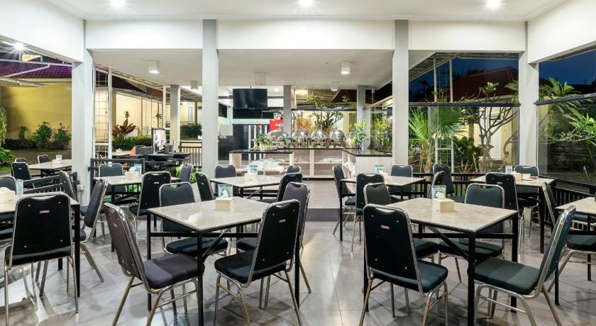 Riverstone Hotel and Cottage Hotel in Batu