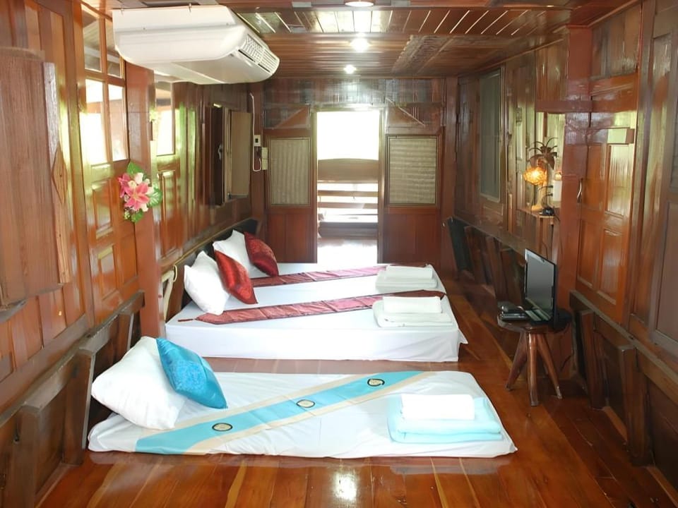 Baandin Rimnum Resort Hotel in Thailand