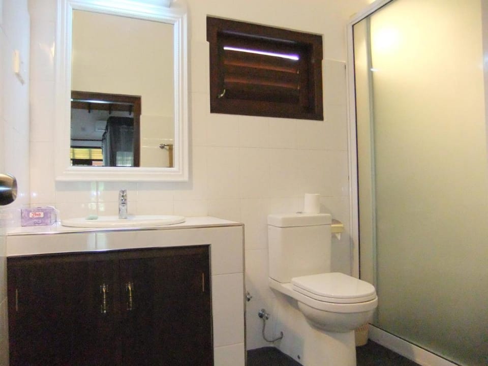 Canal Villa Bed and Breakfast in Western Province