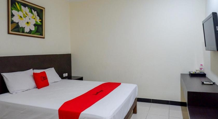 RedDoorz Plus @ Hotel Asih UNY Hotel in Yogyakarta