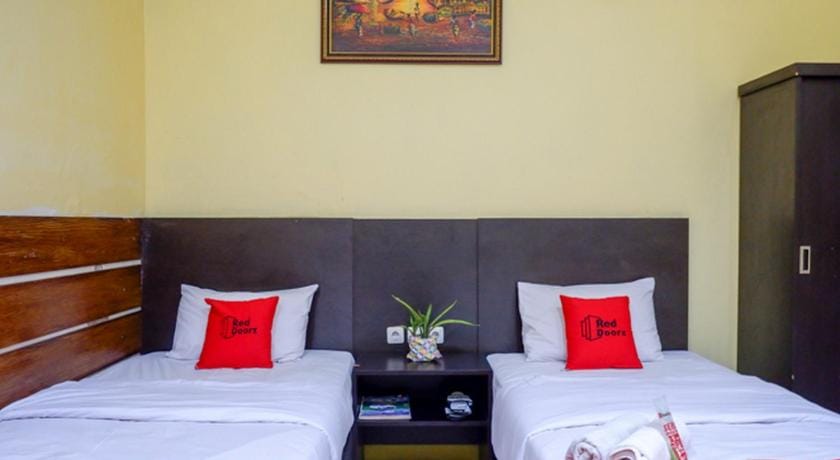 RedDoorz Plus @ Hotel Asih UNY Hotel in Yogyakarta