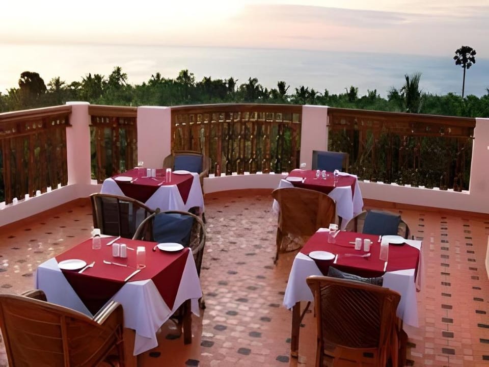 Sun Tara Beach Resort Hotel in Kerala
