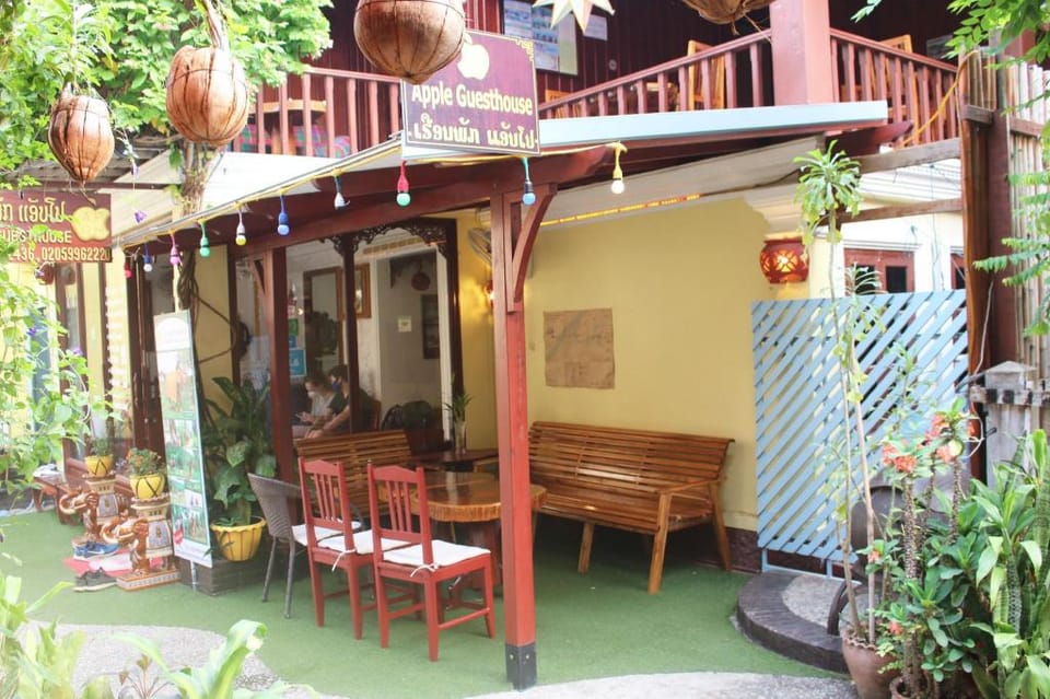 Apple Guesthouse Bed and Breakfast in Luang Prabang