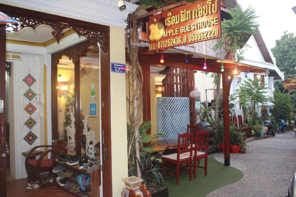 Apple Guesthouse Bed and Breakfast in Luang Prabang