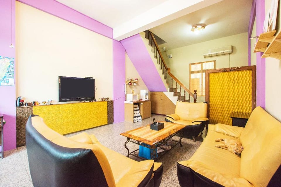 16 Alley Hostel Bed and Breakfast in Hengchun Township