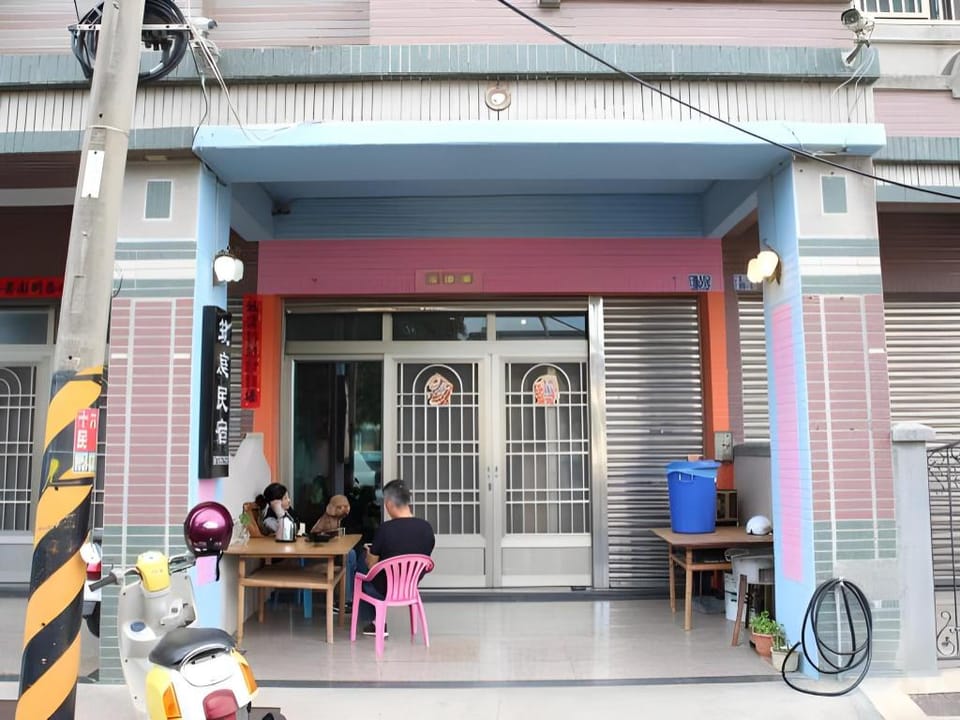 16 Alley Hostel Bed and Breakfast in Hengchun Township