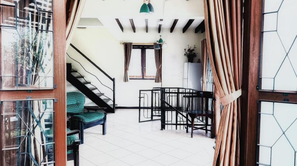 Villa G8 Lembang Hotel in Parongpong