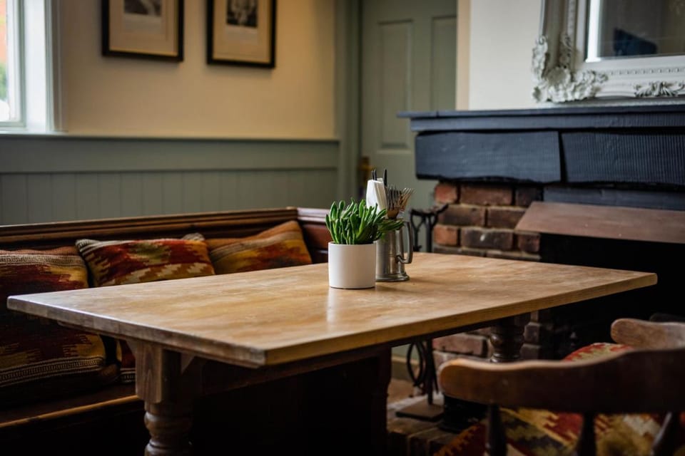The Cricketers Inn Inn in Chichester District