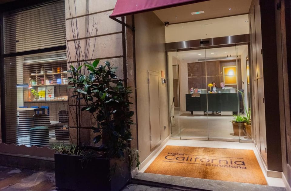 Hotel California Hotel in Barcelona