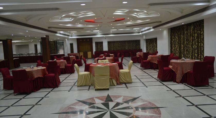 Sobti Continental Bareilly Hotel Hotel in Uttar Pradesh