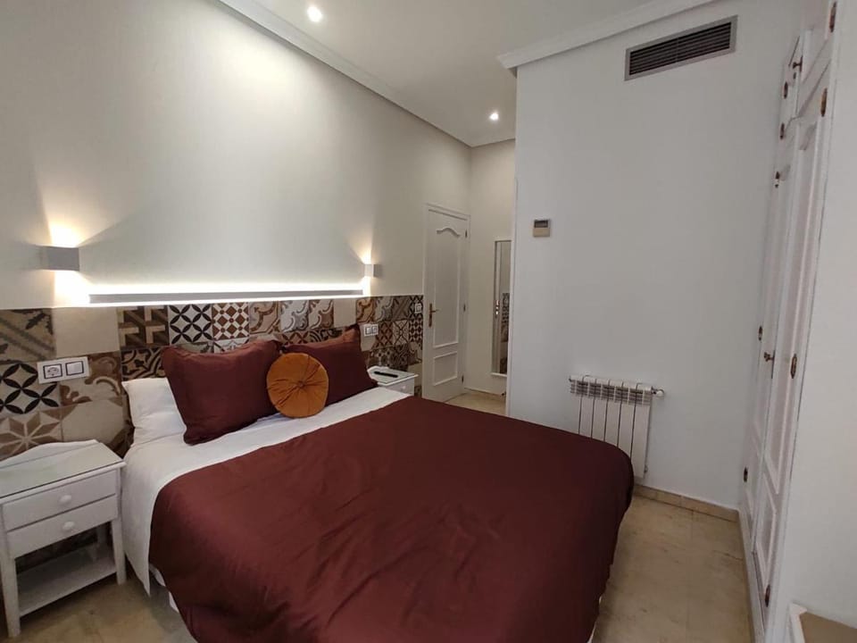 Hostal Alfaro Bed and Breakfast in Centro