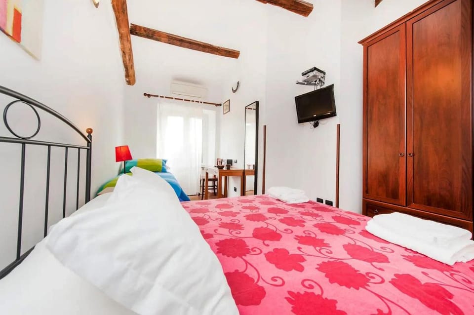 Sixtythree Bed and Breakfast in Rome