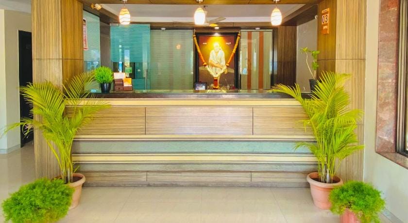 Hotel Sai Gurusthan Hotel in Maharashtra