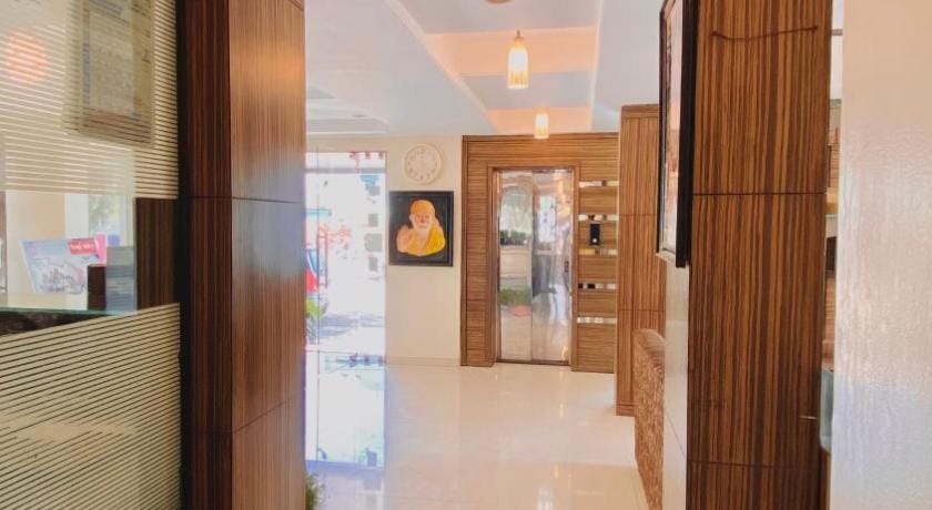 Hotel Sai Gurusthan Hotel in Maharashtra