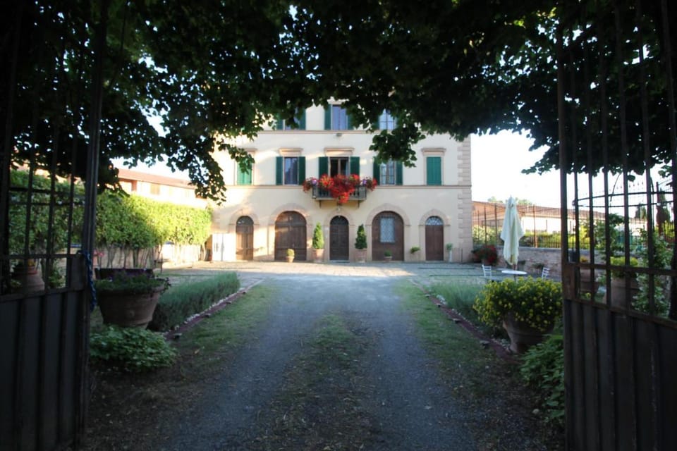Villa Santâ€™Andrea Bed and Breakfast in Siena
