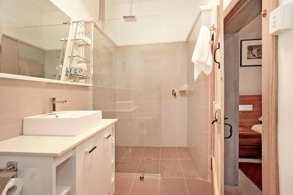 Robinson Cottage Bed and Breakfast in Tasmania