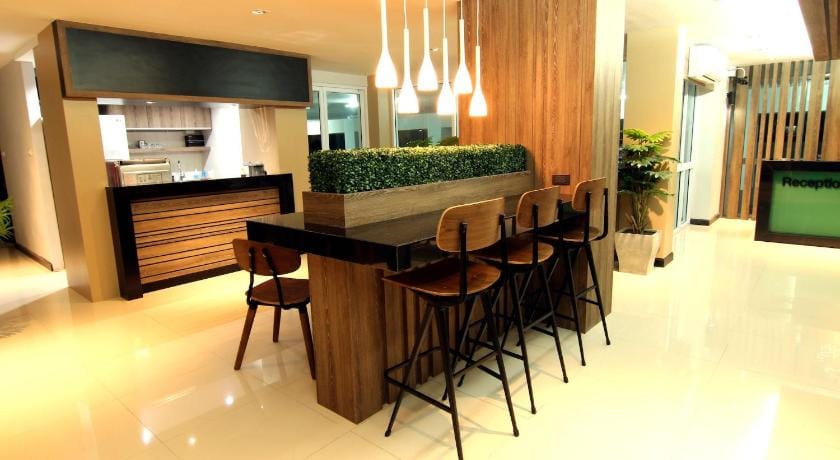 Smith Residence Apartment in Surat Thani Changwat