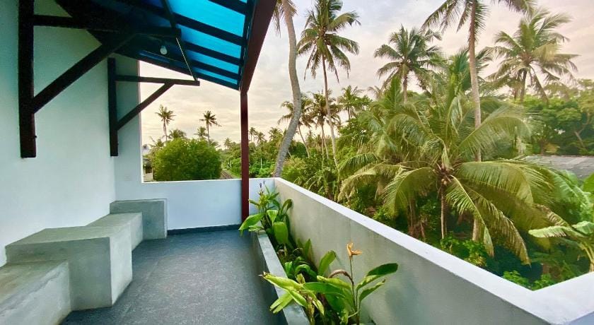 Tamara Motels Bed and Breakfast in Hikkaduwa