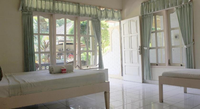 Taman Lilys Hotel Inn in Buleleng