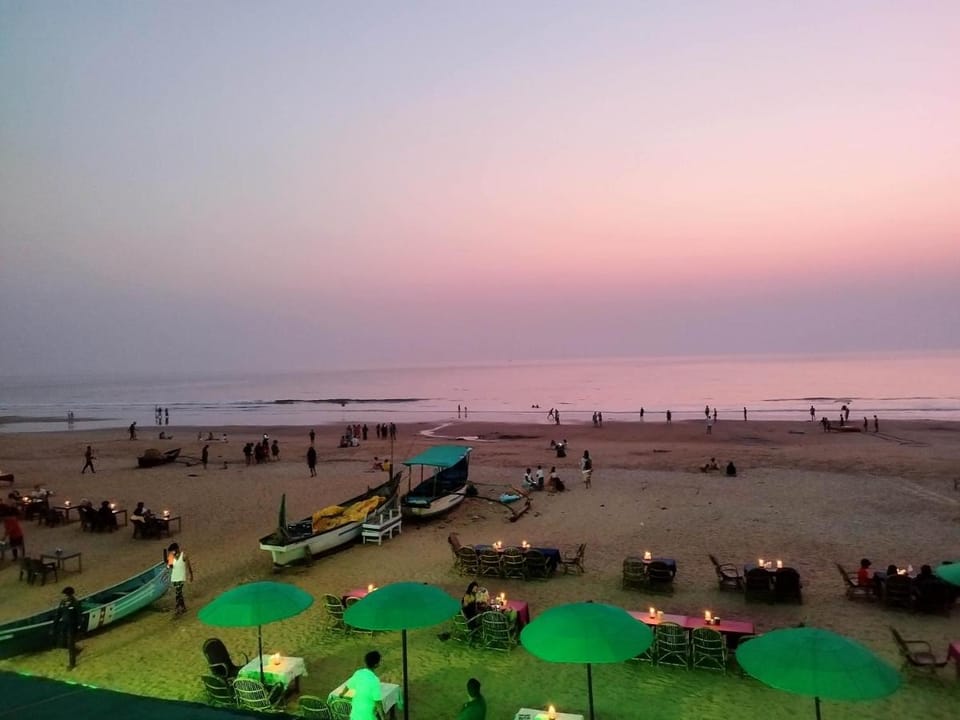 Roundcube Beach Cottages Patnem Luxury tent in Canacona