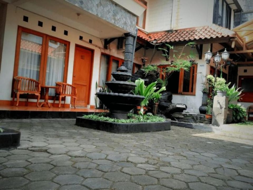 Wisma Puri Larasati Hotel Hotel in Bandung