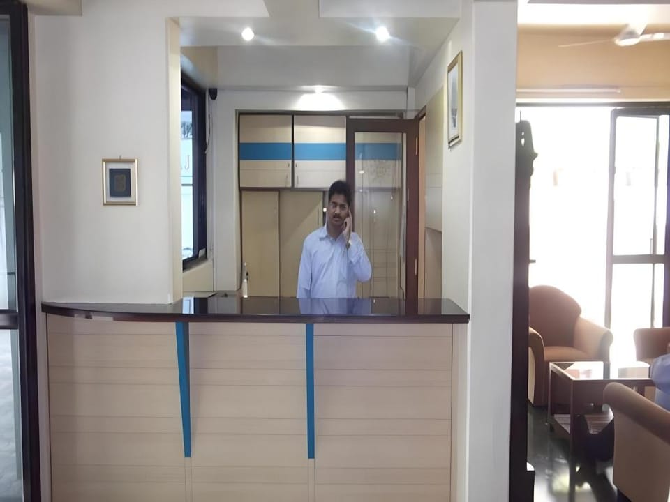 Hotel Suraj Classic Apartment in Pune