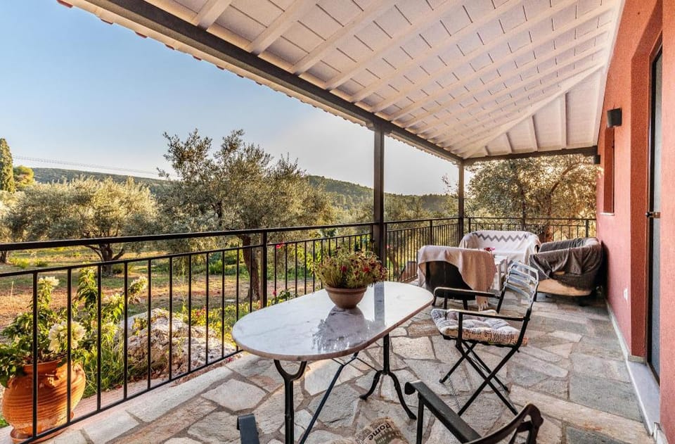 Villa Amaryllis by Kardous Villa in Sporades, Greece