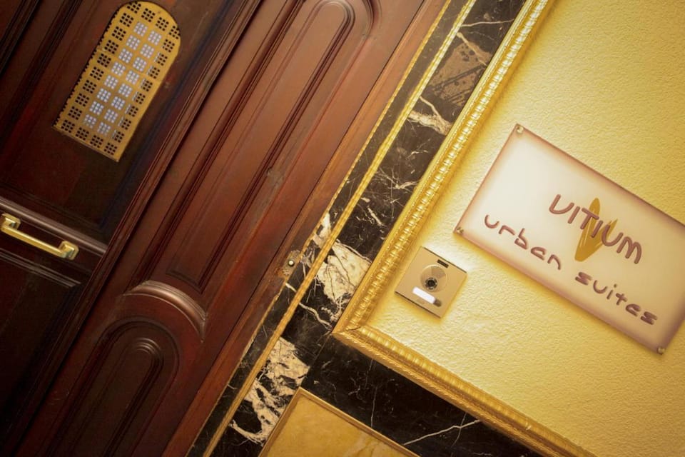 Vitium Urban Suites Bed and Breakfast in Centro
