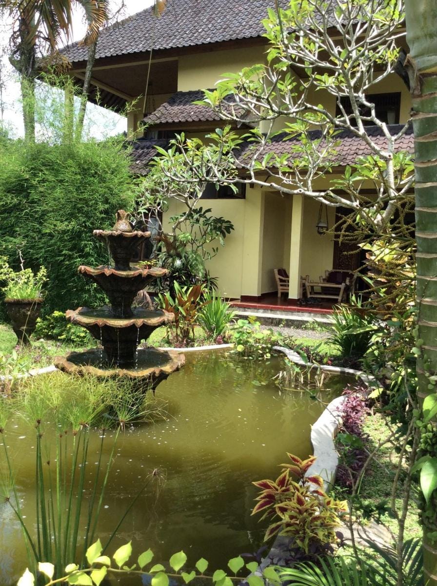 Gerebig Bungalow Campground/ 
RV Resort in Bali