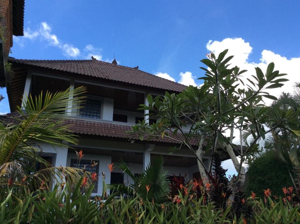 Gerebig Bungalow Campground/ 
RV Resort in Bali