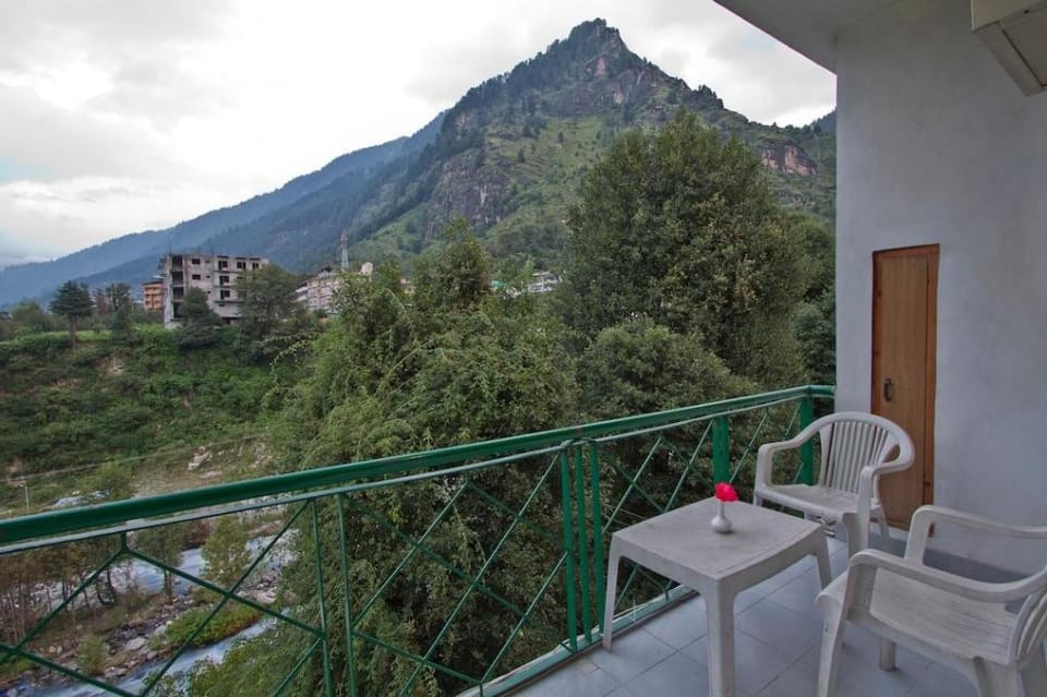 Royal Park Resorts Hotel in Manali