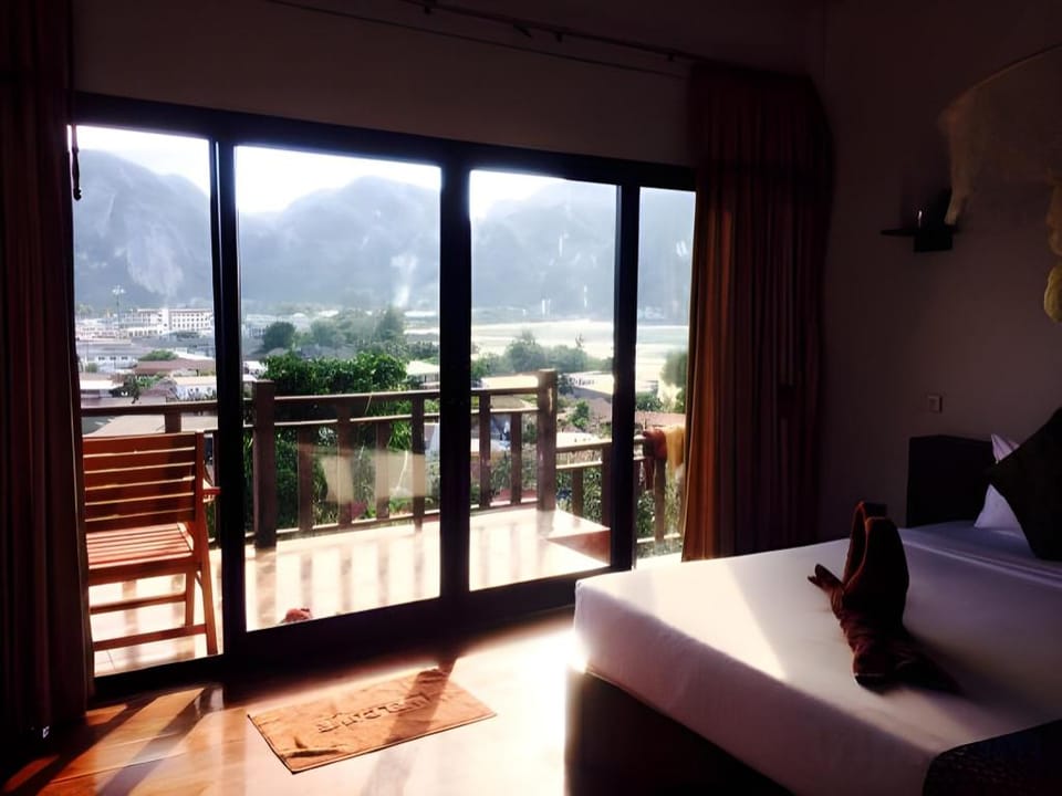 Phitarom Phi Phi Resort Hotel in Krabi Changwat