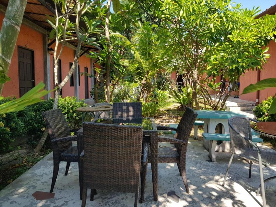 2 Home Hotel in Chalong