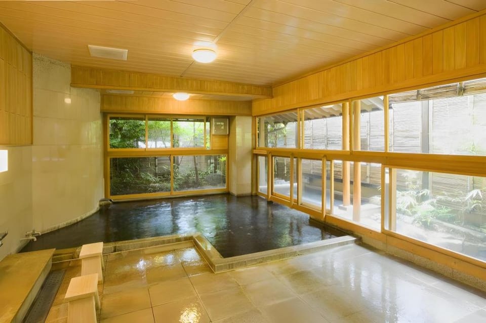 Yufuin Santoukan Ryokan in Japan
