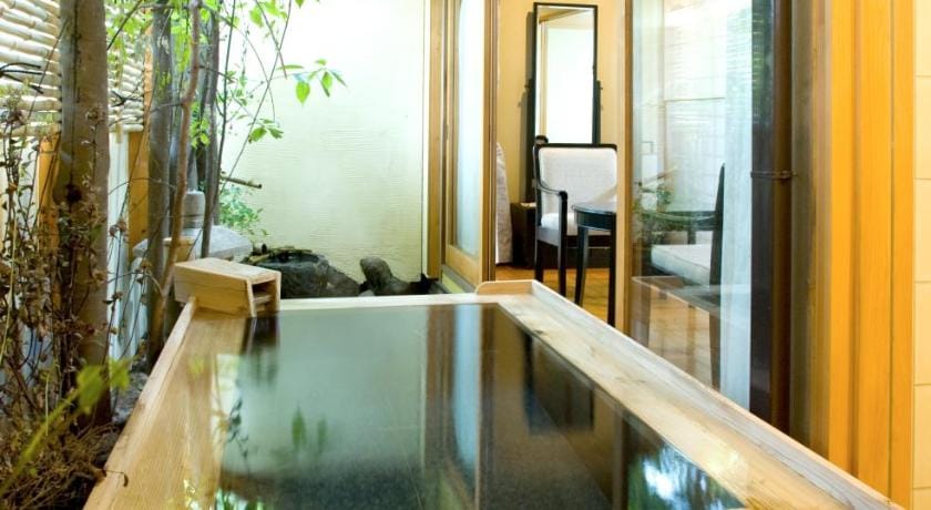 Yufuin Santoukan Ryokan in Japan