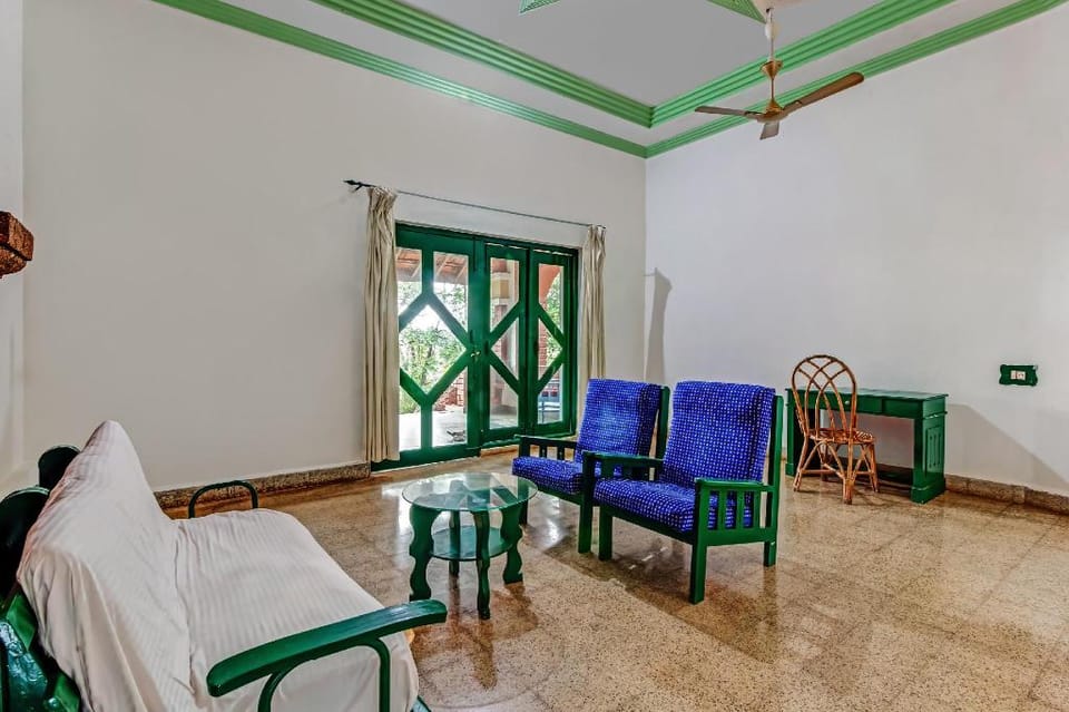 Om Beach Resort-Jungle Lodges Hotel in Karnataka