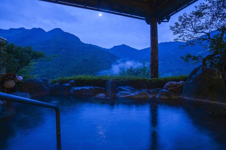 Iya Onsen Hotel Kazurabashi Ryokan in Japan