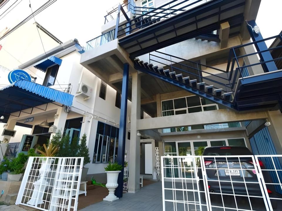 Chanchalay Hip Hostel (SHA Plus) Hostel in Krabi Changwat