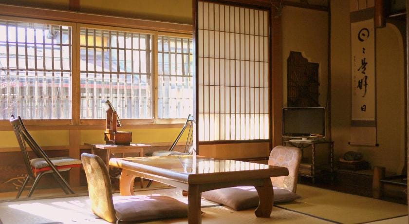 Ryokan Kaminaka Ryokan in Takayama