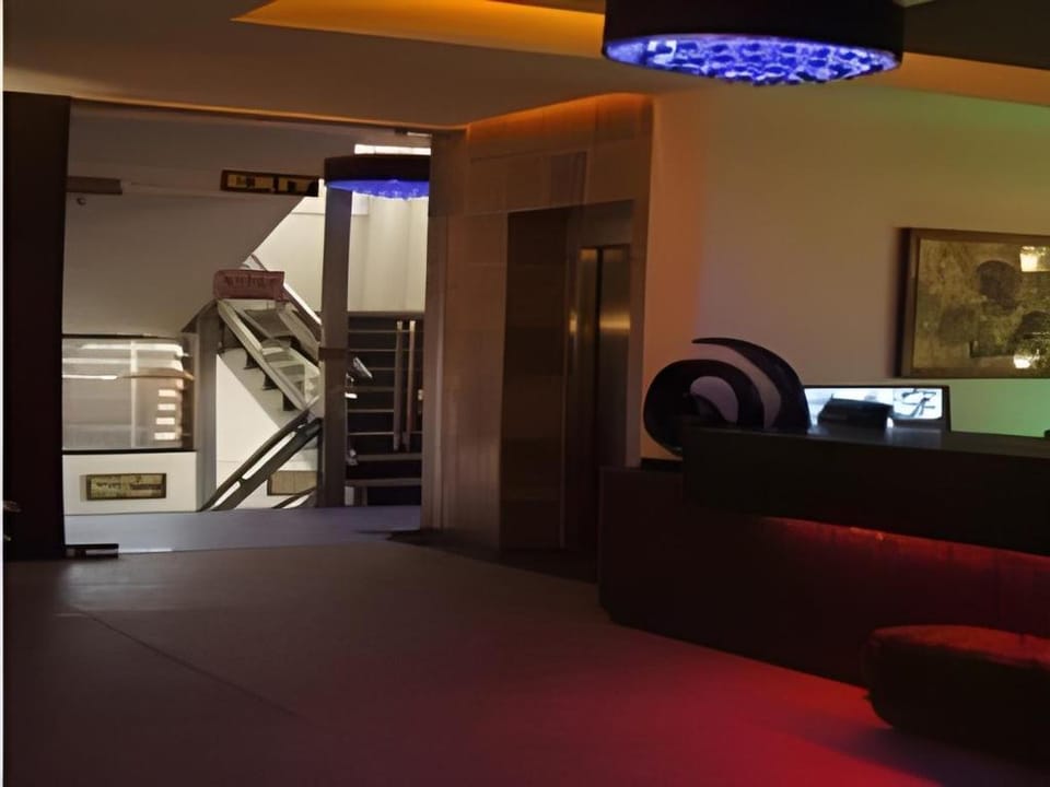 Beyond Hotel Hotel in New Delhi
