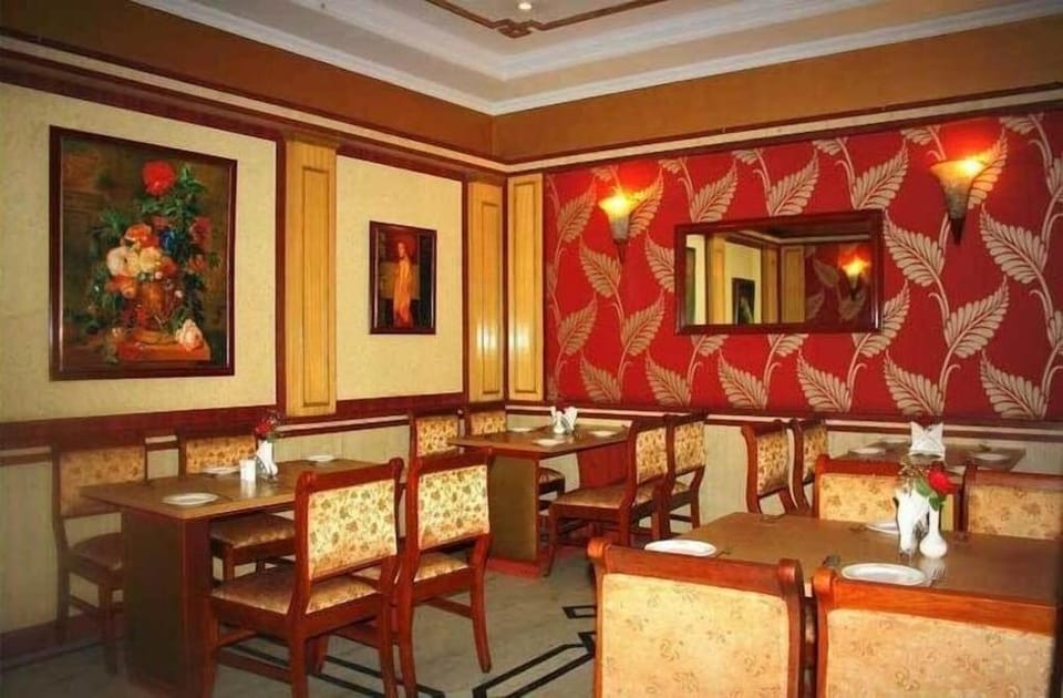 hotel pallavi int. Hotel in Kolkata
