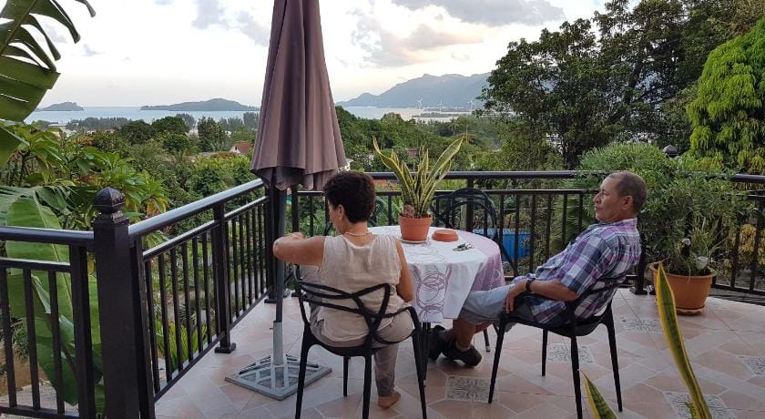 CHEZ LORNA 3 nights or plus Vacation rental in Africa