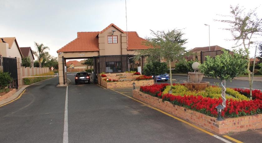 Topaz Cove Luxury Villas Hotel in Gauteng