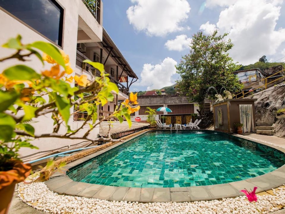 Baan Veerakit Guesthouse Hotel in Patong