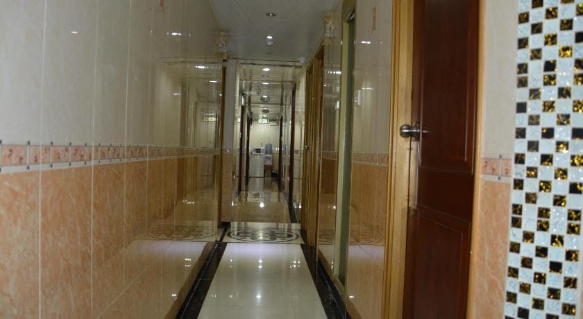 Everest Guest House Bed and Breakfast in Hong Kong