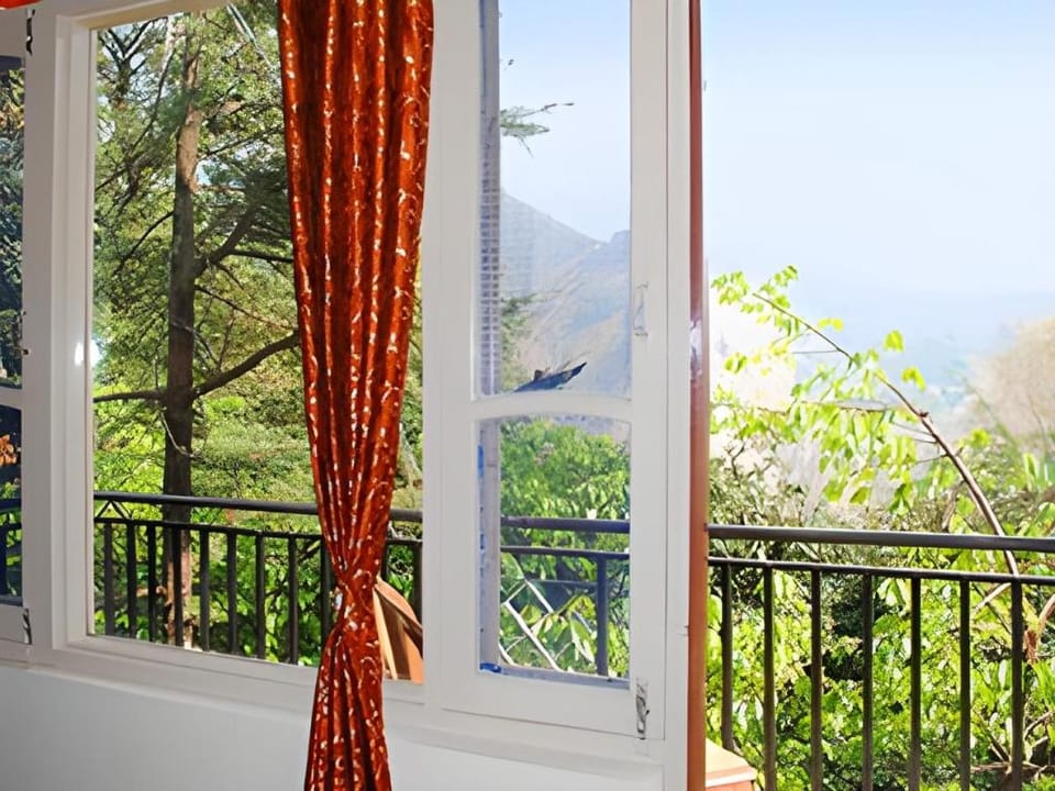 Hotel Mistywoods Hotel in Punjab, India