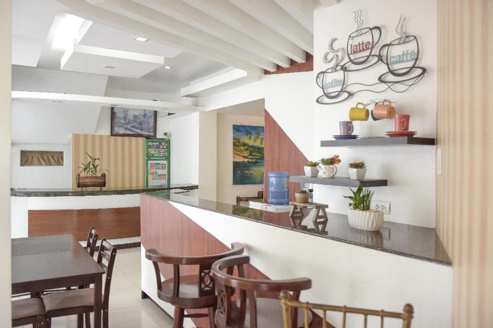 Tiptop Tower Suite Inn Hotel in Dumaguete
