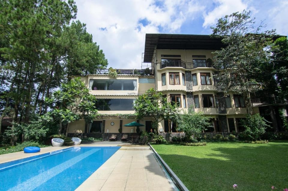 Sandalwood Boutique Hotel Hotel in Lembang