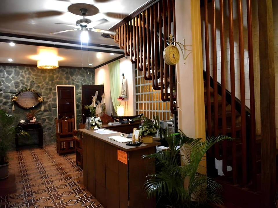 La Casa Roa Hostel Hotel in Bicol