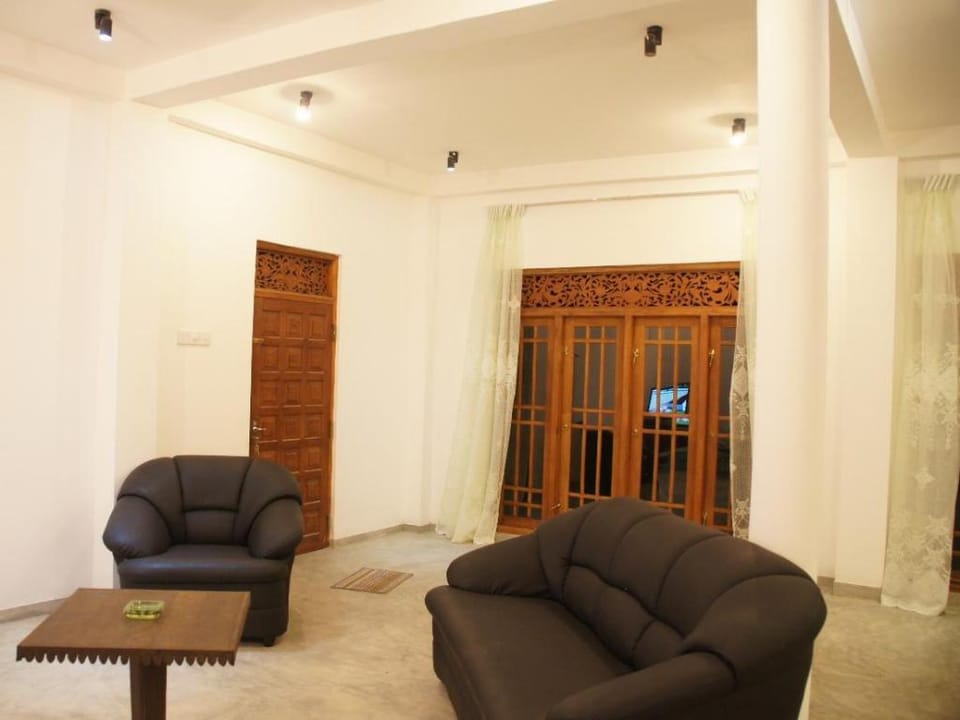 Srimalis Residence Hotel in Southern Province